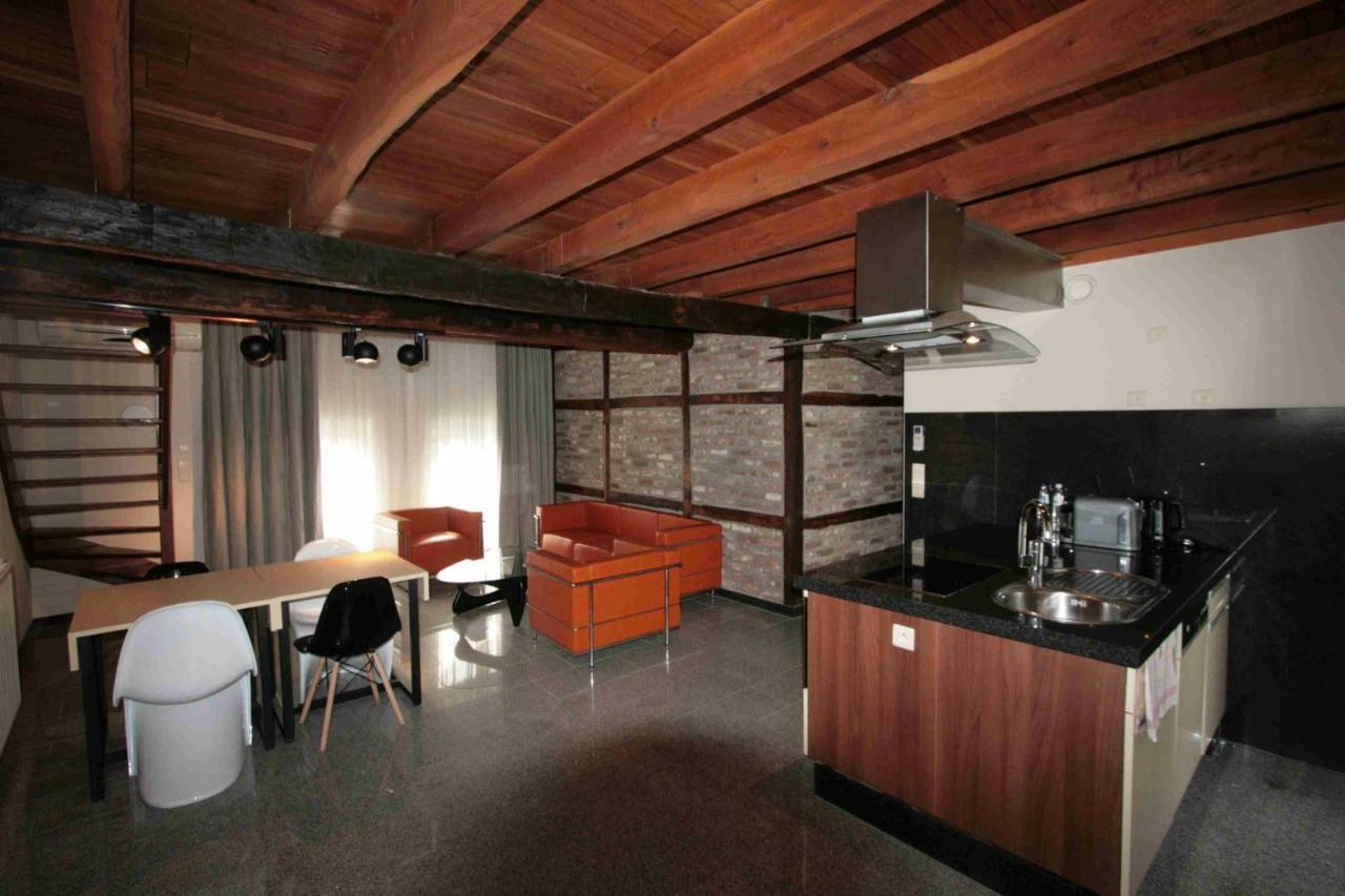 Amosa Liège City Centre Apart Regence 10 Esterno foto